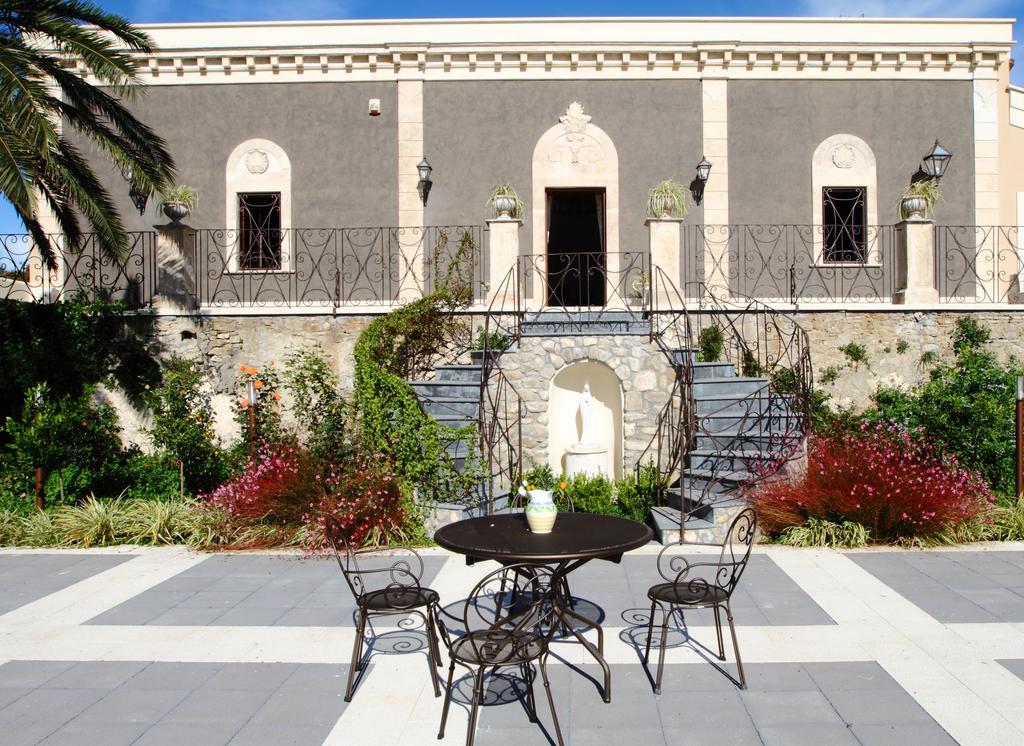 Vecchia Dimora Resort Centuripe Exterior photo