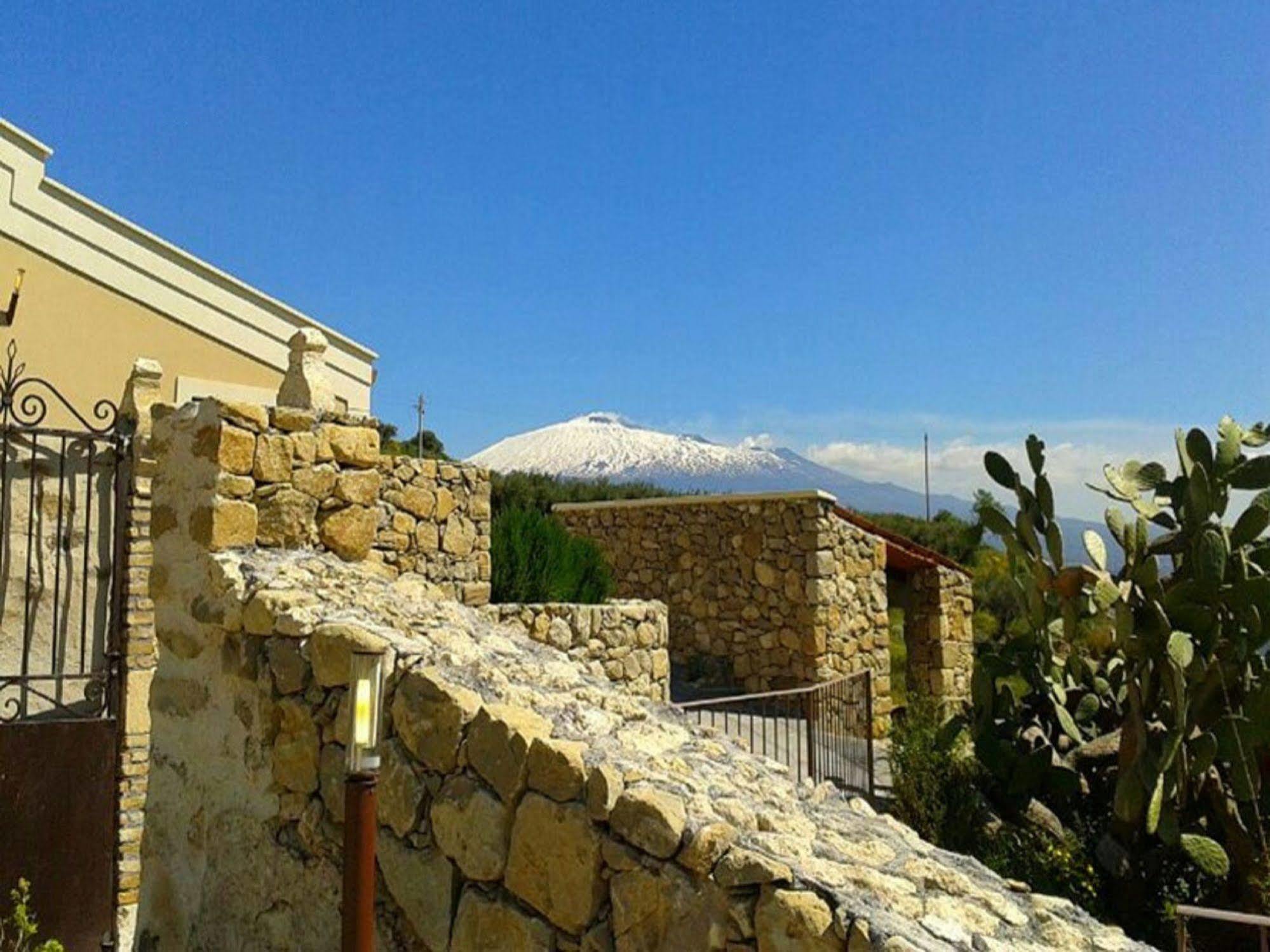 Vecchia Dimora Resort Centuripe Exterior photo